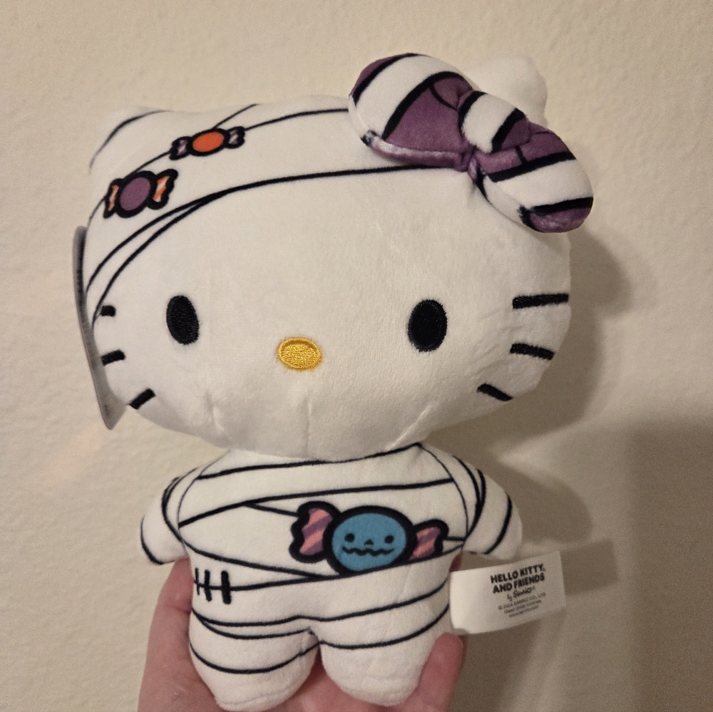 Hello Kitty Mummy Halloween NWT